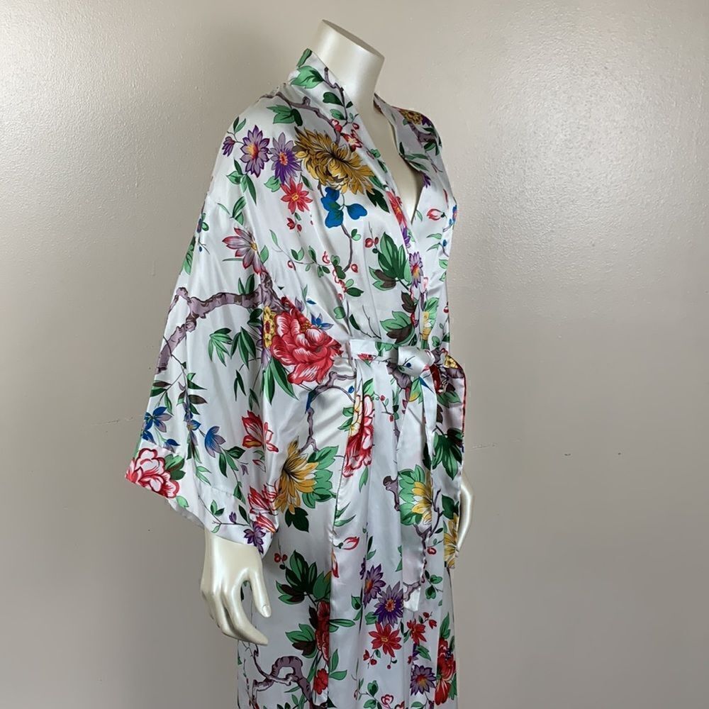 Women’s NATORI robe PETITE long floral silky beautiful - Picture 4 of 9